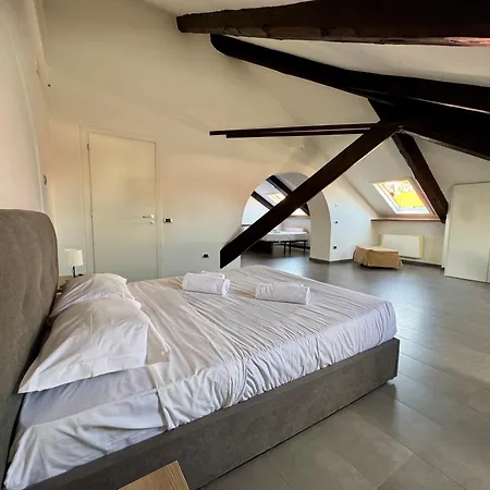 Duomo Luxury Loft In The Historic Center Naples