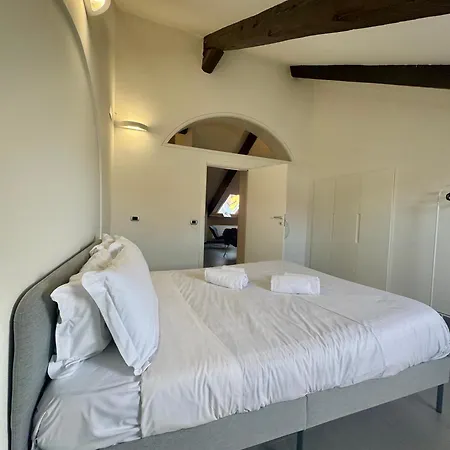 Lägenhet Duomo Luxury Loft In The Historic Center Neapel