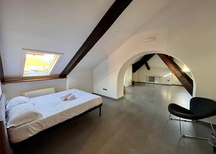 Duomo Luxury Loft In The Historic Center * Naples